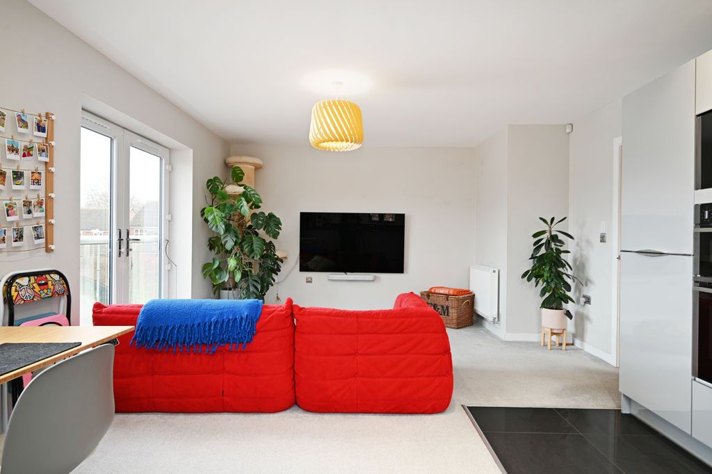 Additional image 11 of 2 bed flat for saleLime Tree House, Hunters Walk, Chesterfield S40