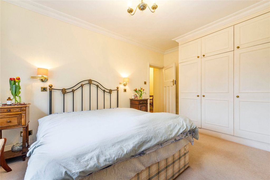 Property photo 3 of 6