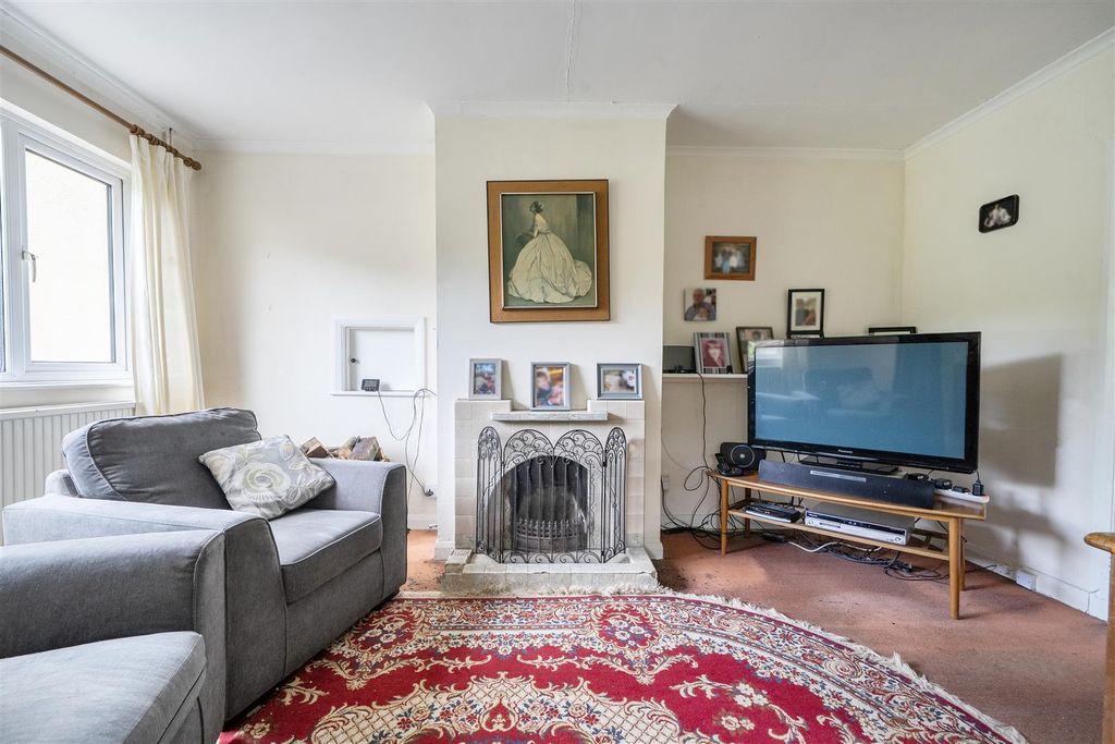 Property photo 2 of 14