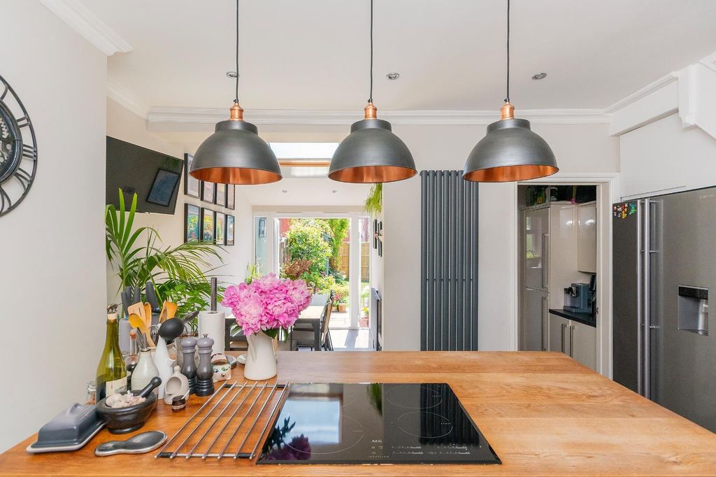 Property photo 3 of 41 0P6Avp - Kitchen Diner H.Jpg