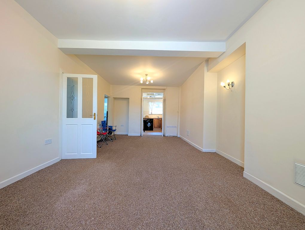 Property photo 3 of 9 Bedroom