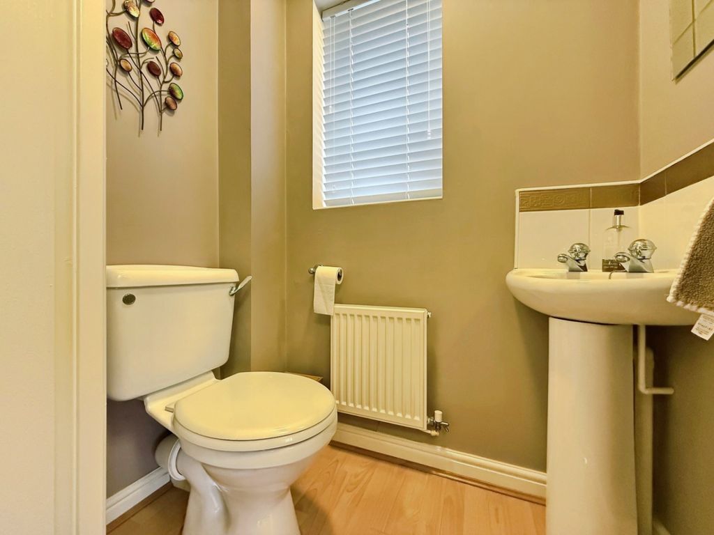 Property photo 3 of 22 4807995