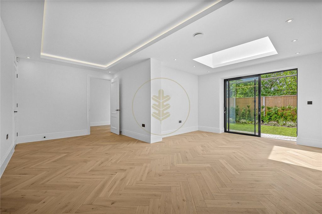 Property photo 1 of 16 Picture No. 09