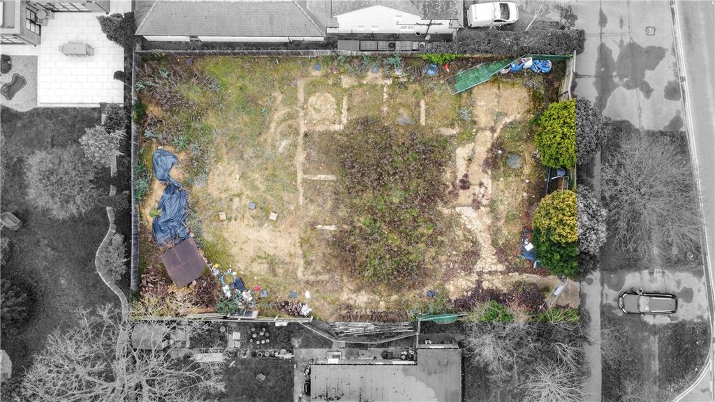 Property photo 3 of 5 Picture No. 01