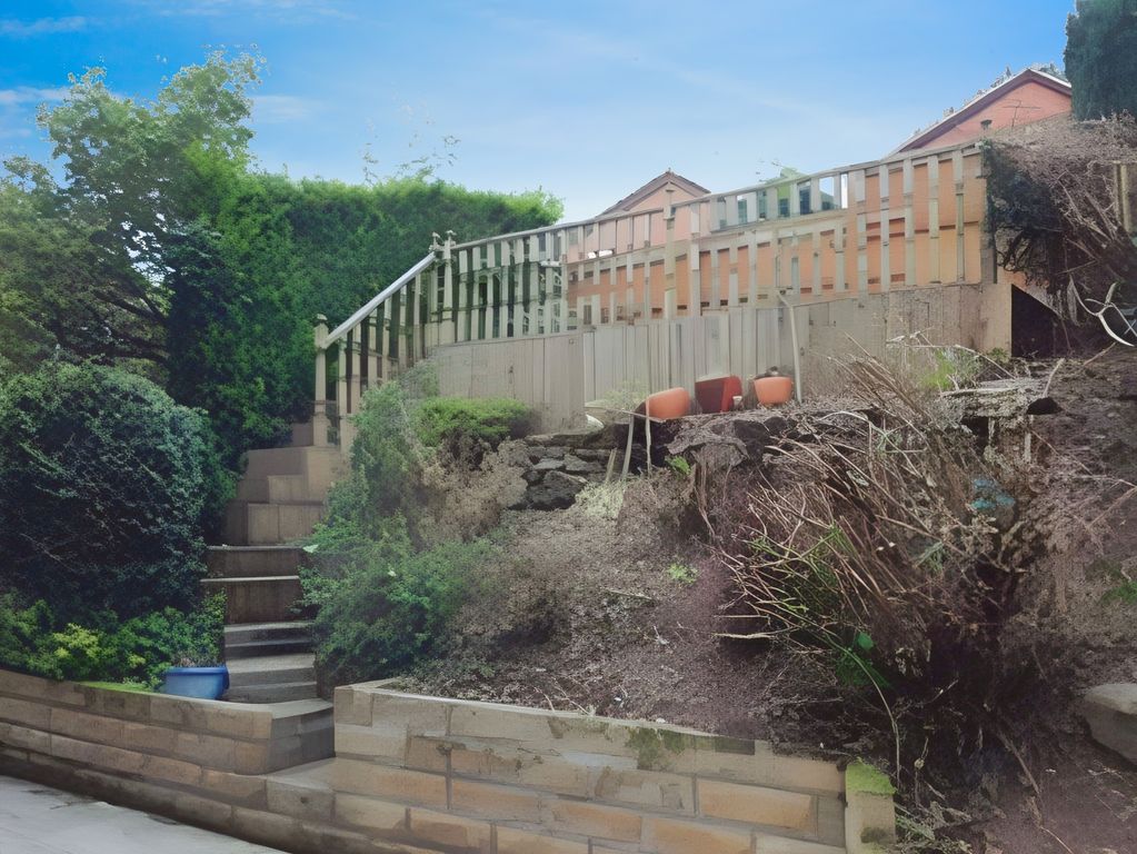 Property photo 3 of 4