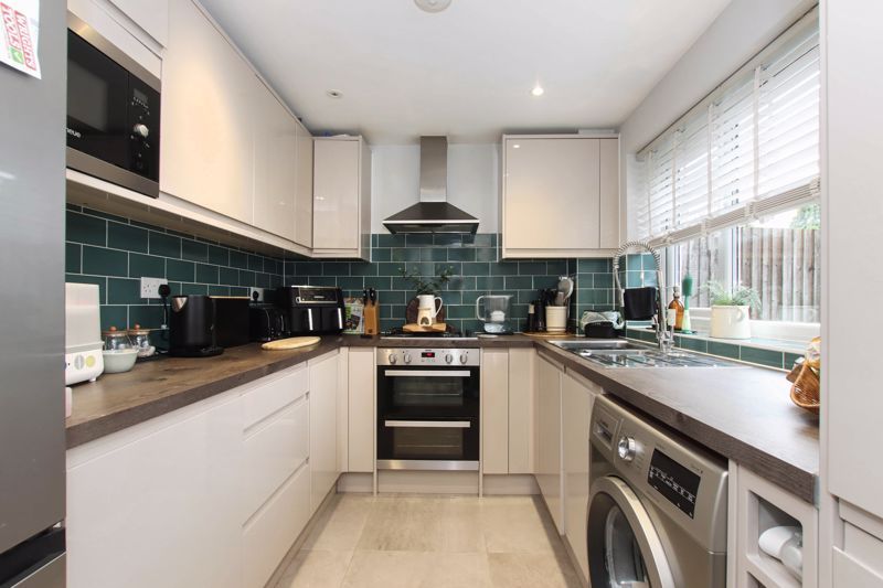 Property photo 2 of 14 Photo 8