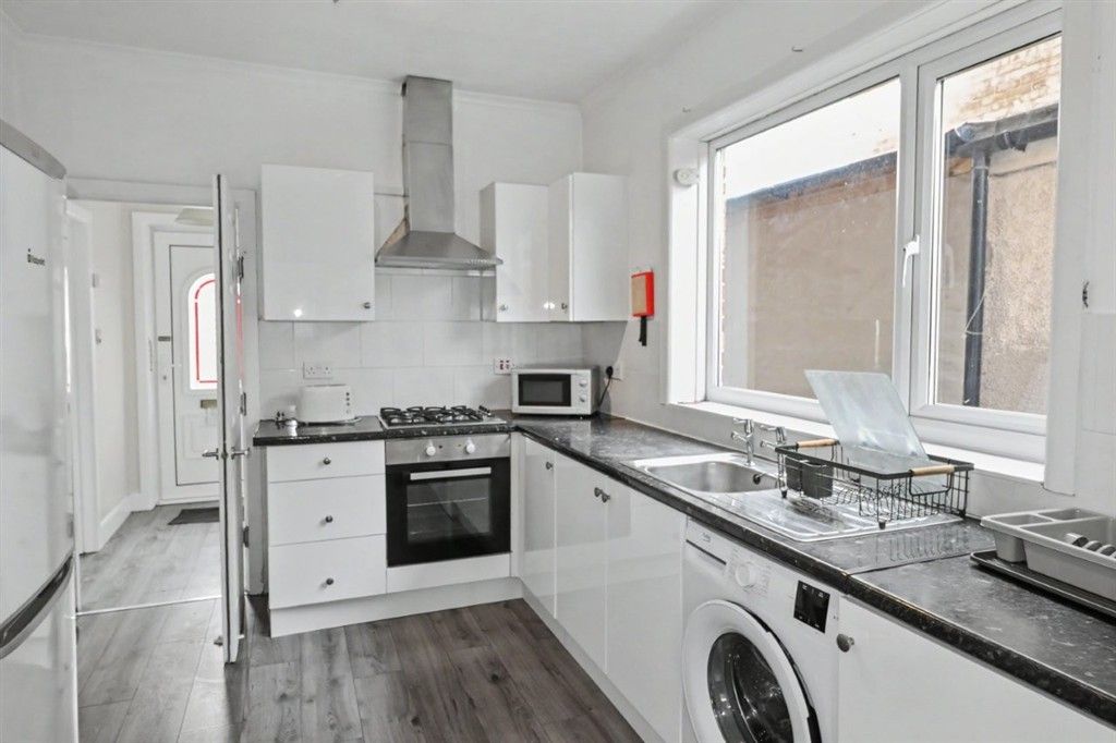 Property photo 2 of 5
