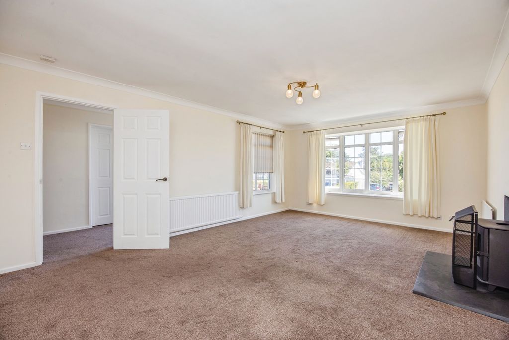Property photo 2 of 18 Pbox-Img.Jpg