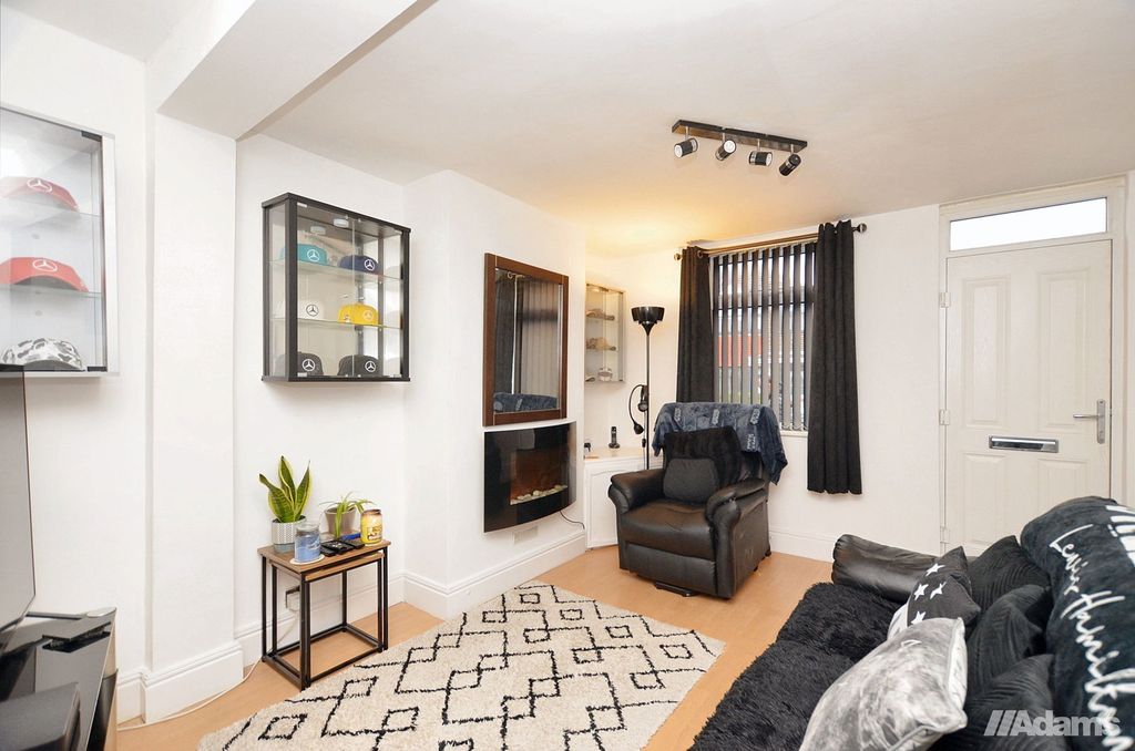 Property photo 3 of 16