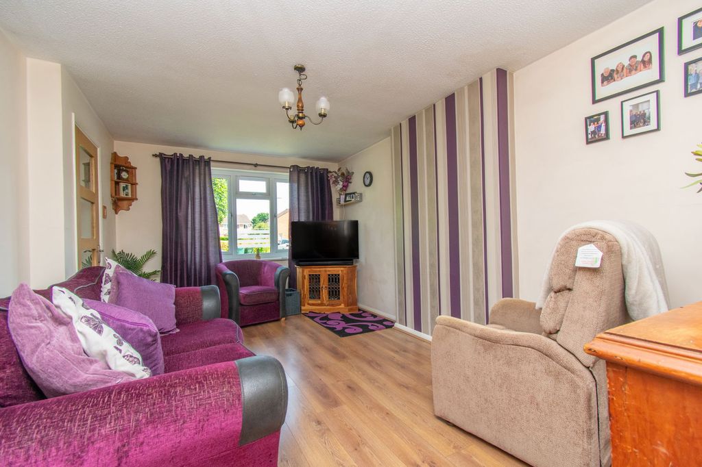 Property photo 2 of 14