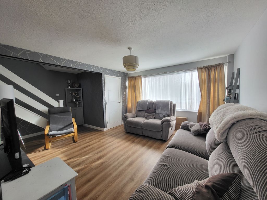 Property photo 2 of 10 Image