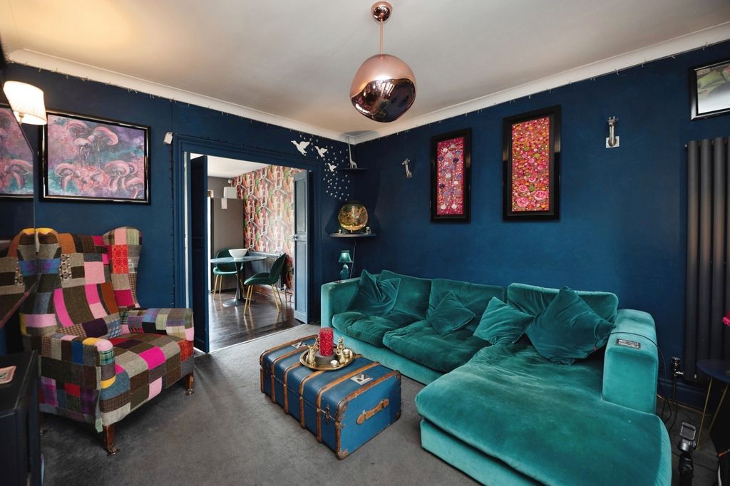 Property photo 2 of 20 Pbox-Img.Jpg