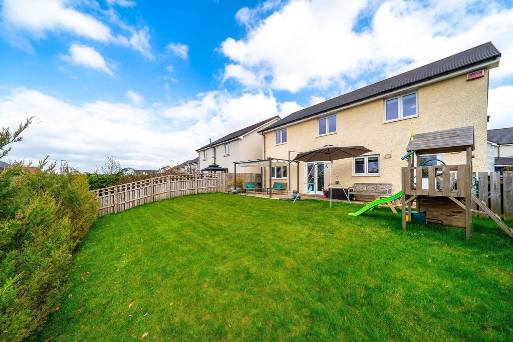 Property photo 2 of 61 Rear View