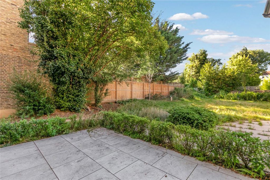Property photo 3 of 9