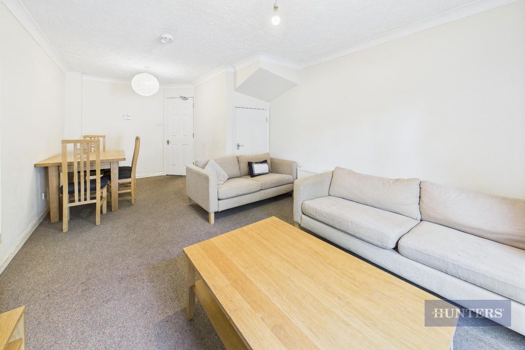 Property photo 2 of 21 Cam05152G0-Pr0133-Still006.Jpg