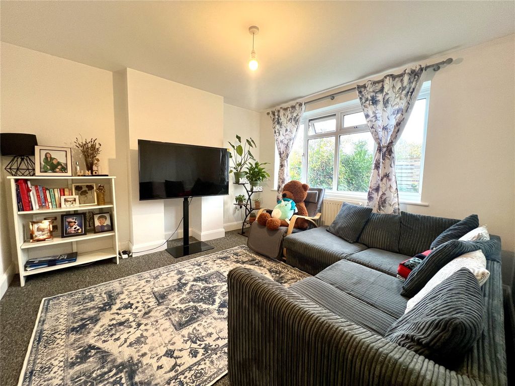 Property photo 2 of 8 Reception Room