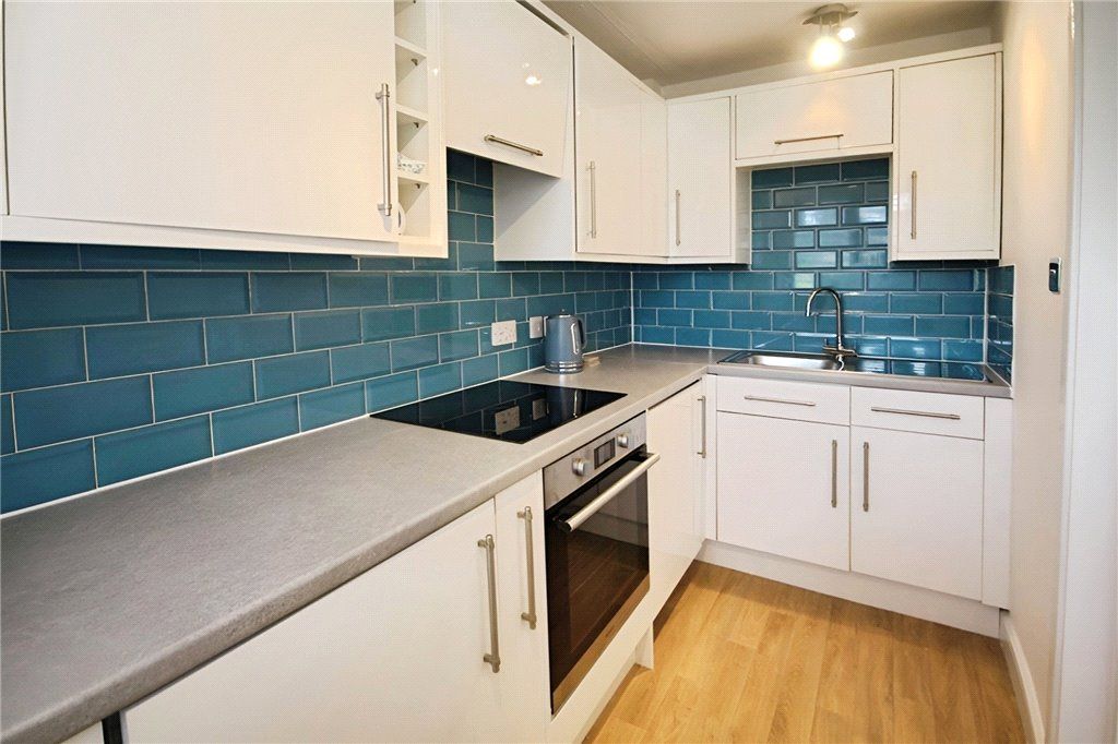 Property photo 2 of 8 Kitchen