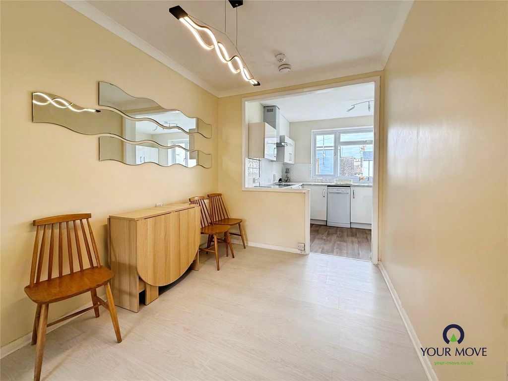 Property photo 3 of 26 Picture No. 06