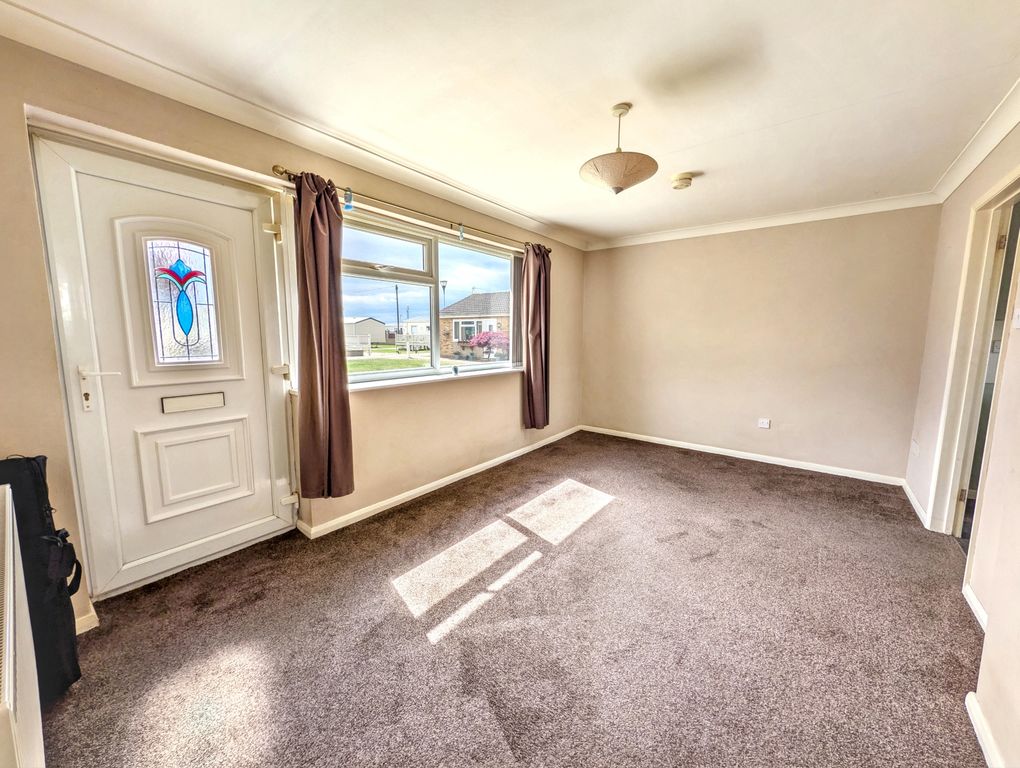 Property photo 2 of 10 Lounge
