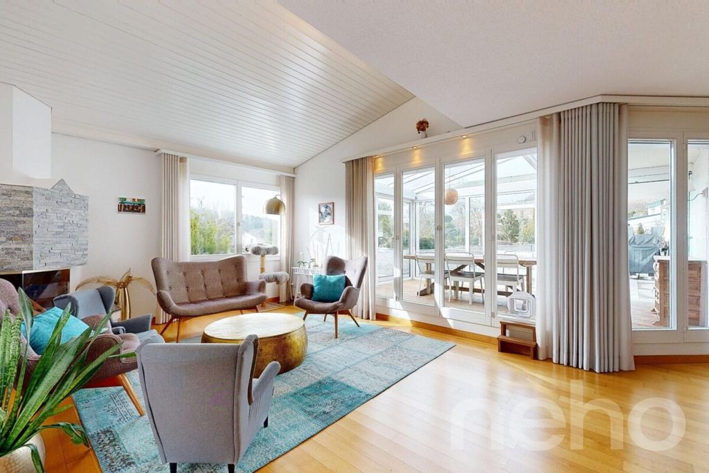 Property photo 2 of 12