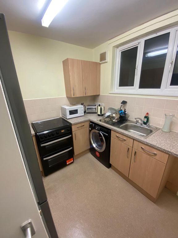 Property photo 3 of 5