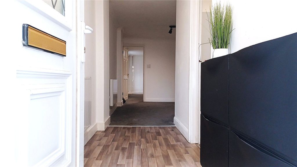 Property photo 1 of 12 Picture No. 01