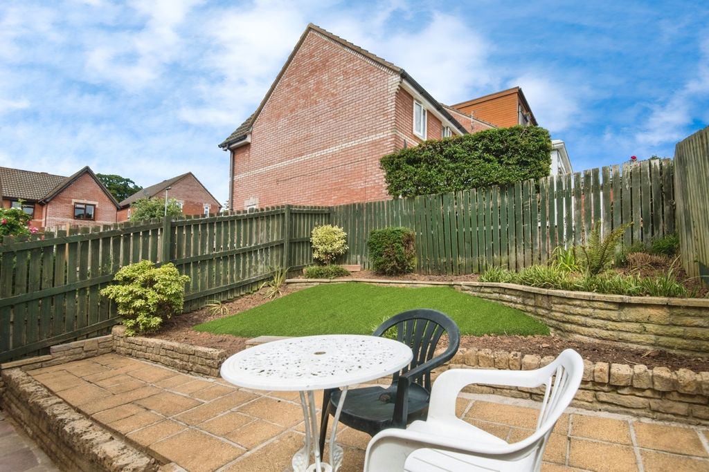 Property photo 3 of 17 Photo