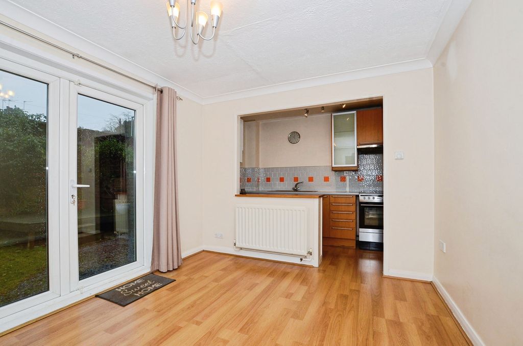 Property photo 3 of 16