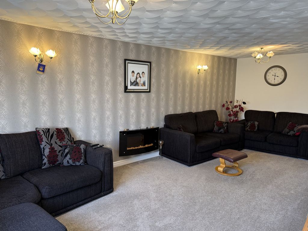Property photo 3 of 24