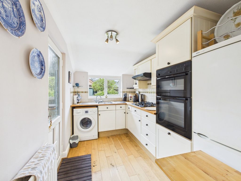 Property photo 3 of 12 4820713