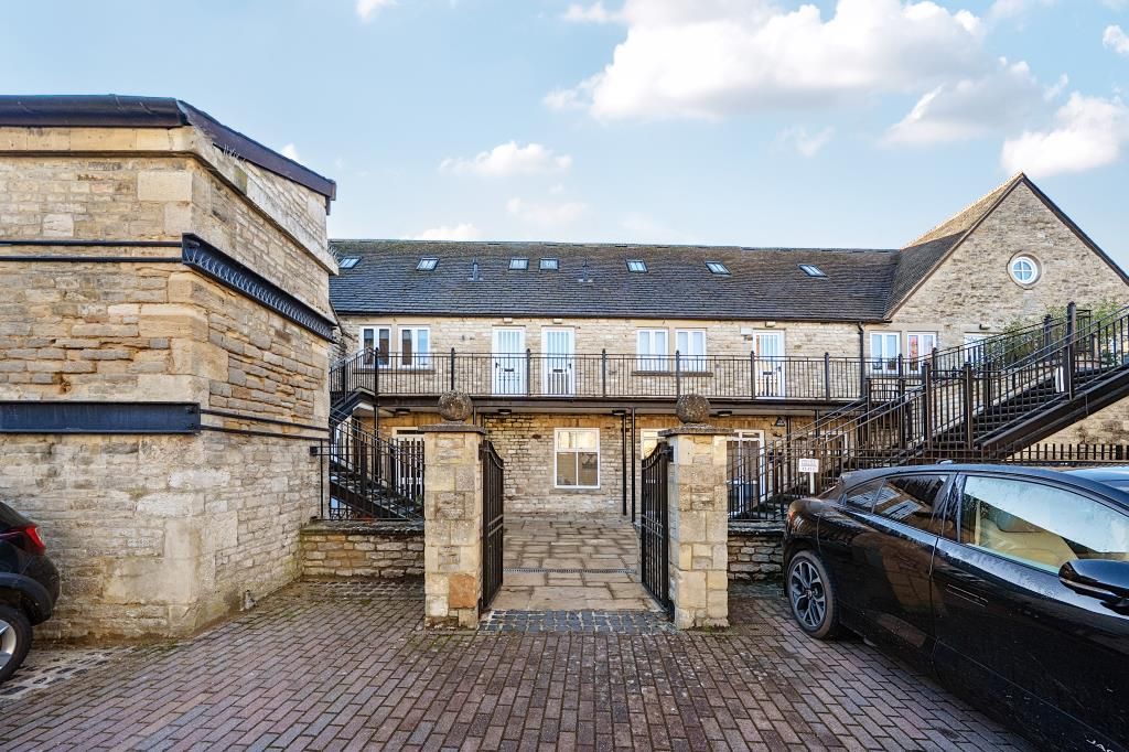 Property photo 3 of 20 External