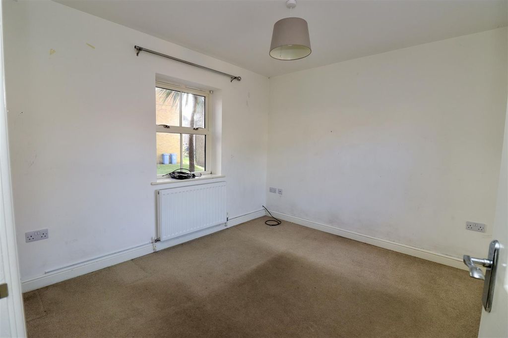 Property photo 3 of 7