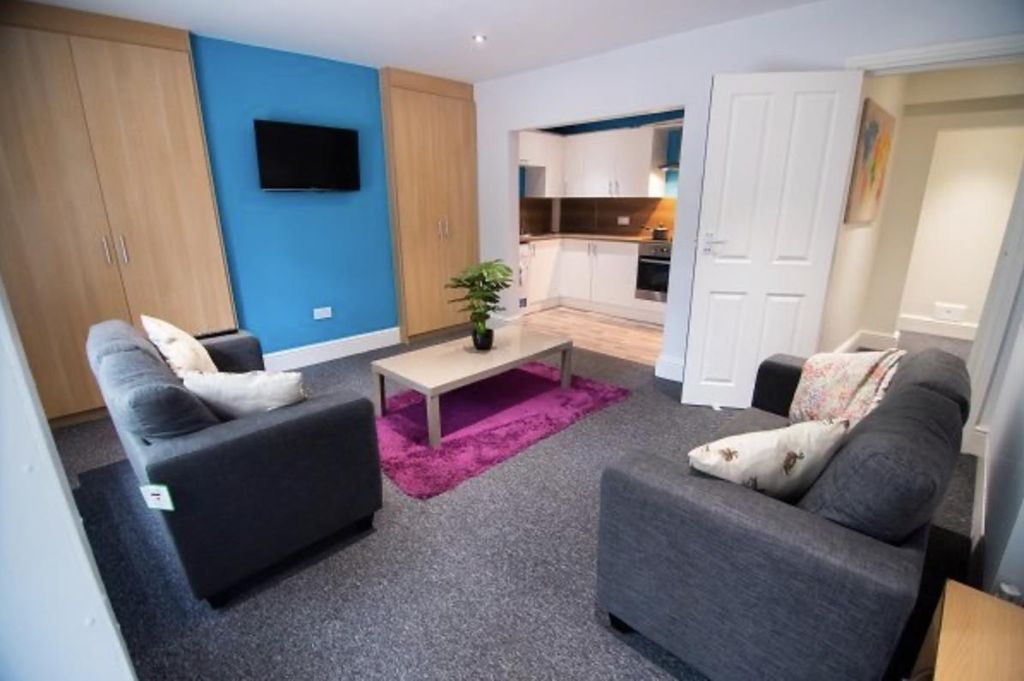 Property photo 1 of 17 1.Png