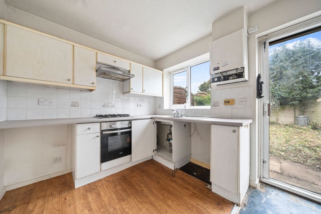 Property photo 3 of 9