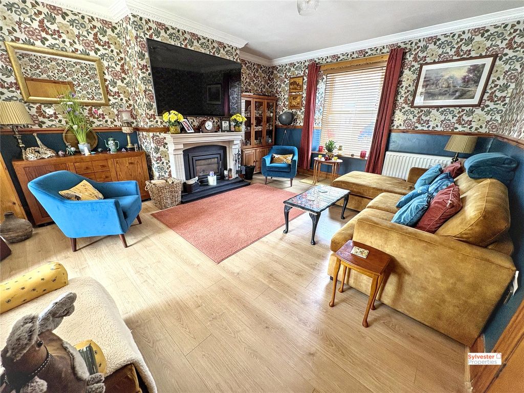 Property photo 3 of 38 Picture No. 65