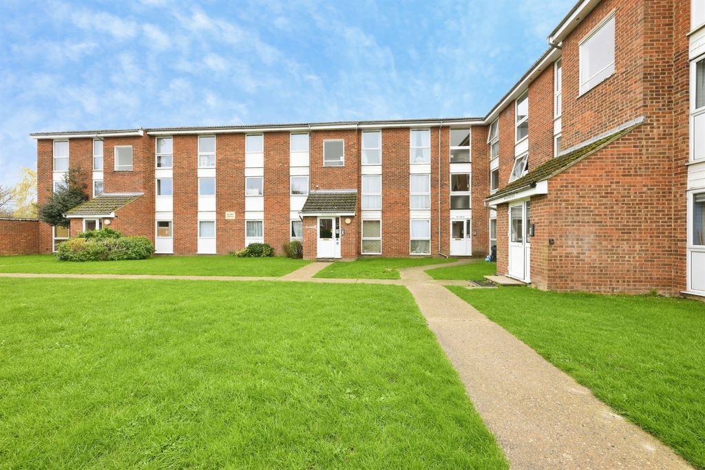 Property photo 3 of 10