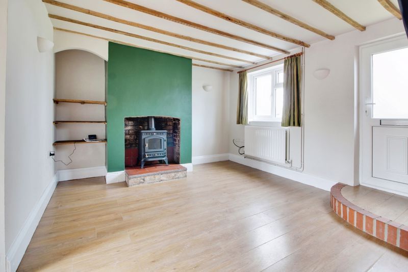 Property photo 3 of 12 Photo 4