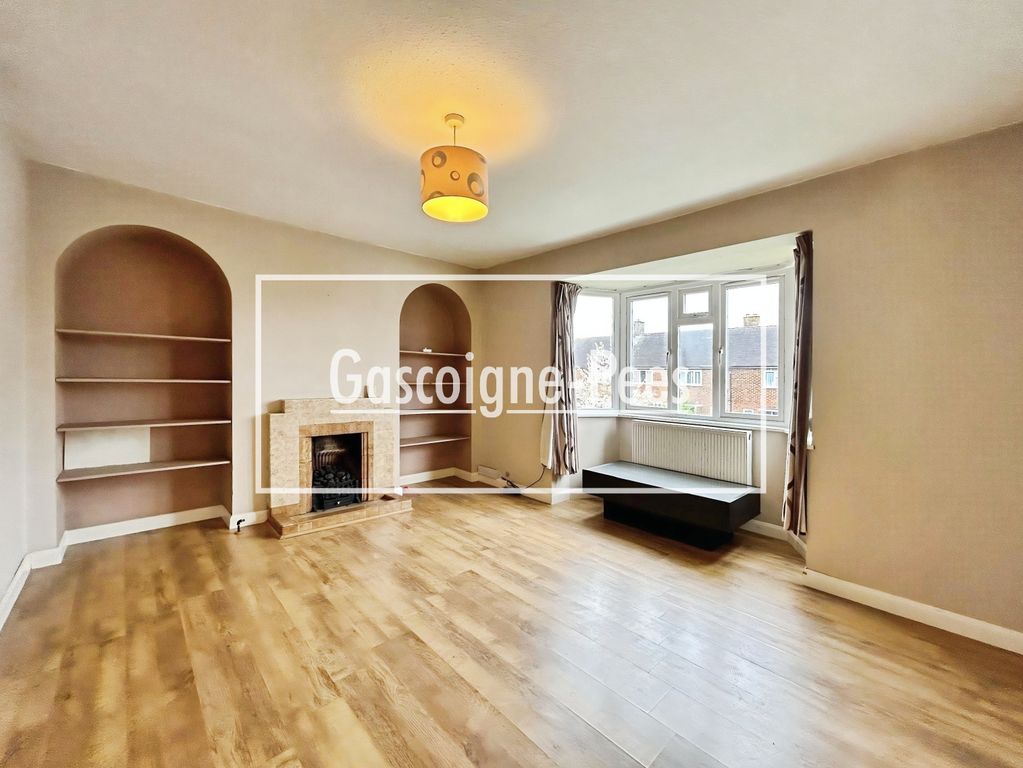 Property photo 3 of 7