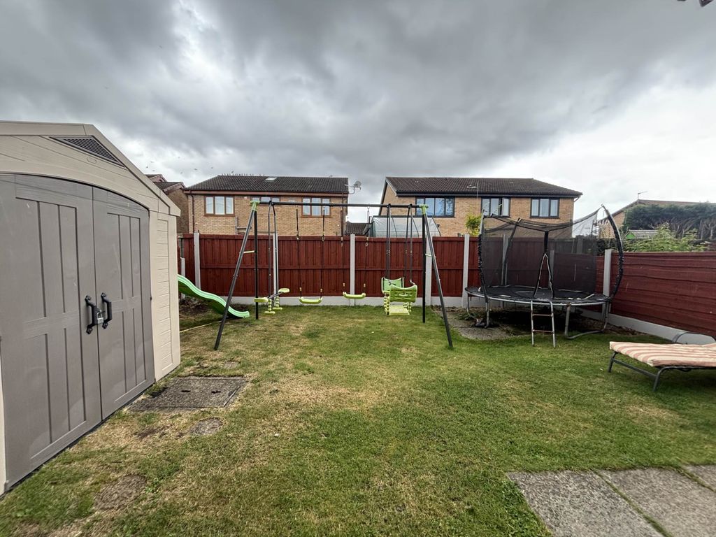 Property photo 2 of 22
