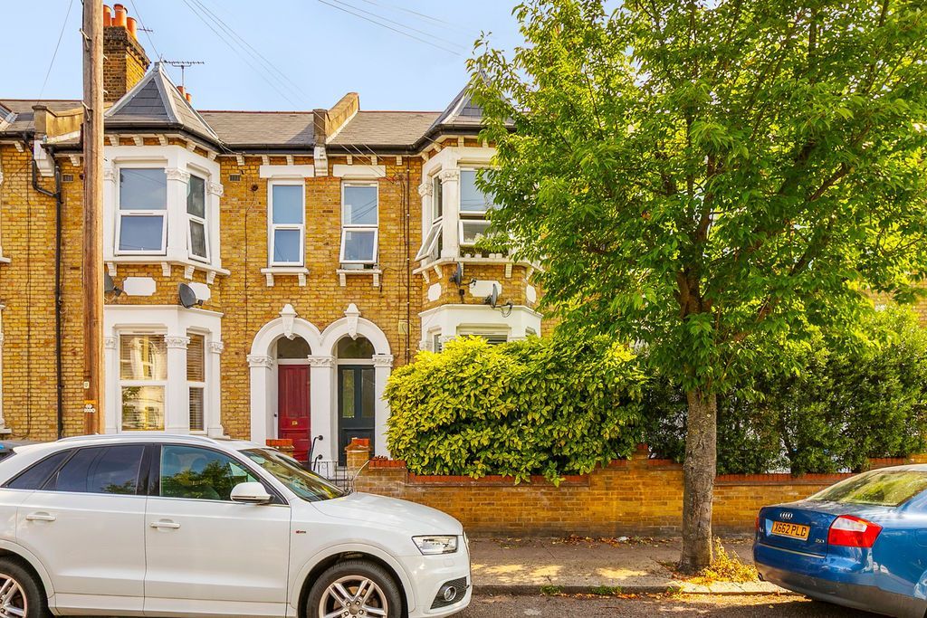 Property photo 1 of 19