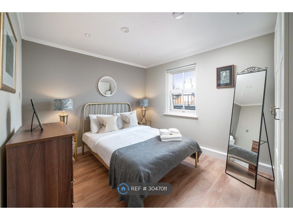 Property photo 3 of 19 Double Bedroom