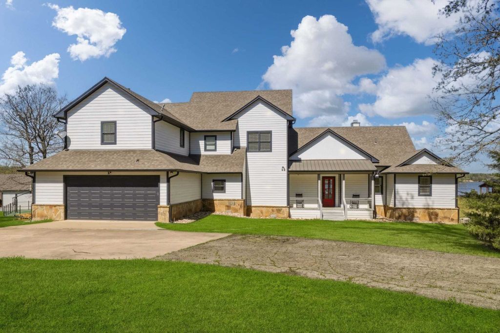 Property photo 1 of 31