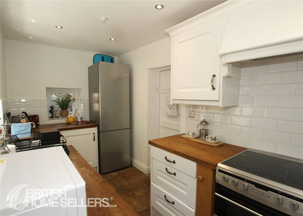 Property photo 3 of 17 Picture No. 14