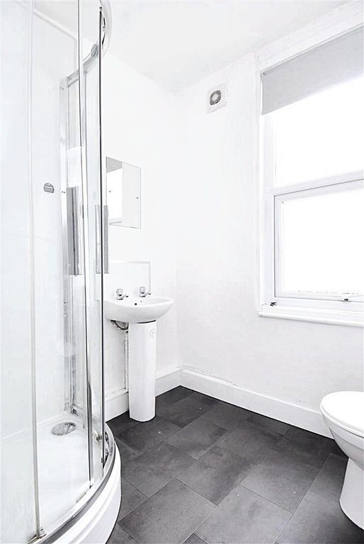 Property photo 2 of 7 Pyqdpm459Eapikczzjlkow.Jpeg