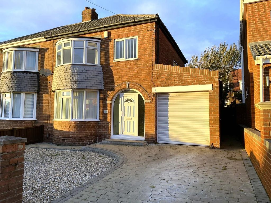 Property photo 1 of 14 External