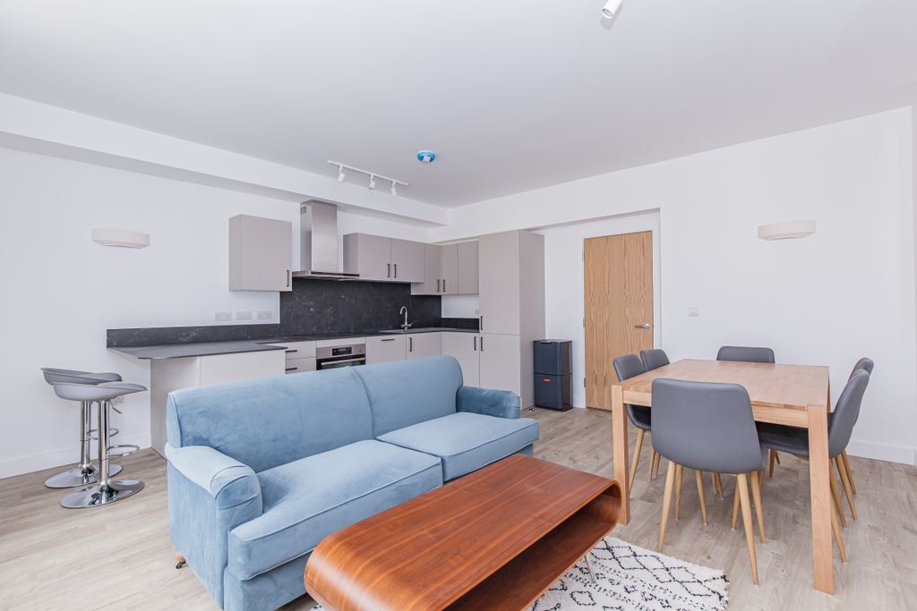 Property photo 3 of 9 160241