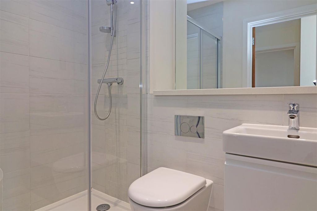 Additional image 13 of 2 bed flat for saleLondon Road, East Grinstead RH19