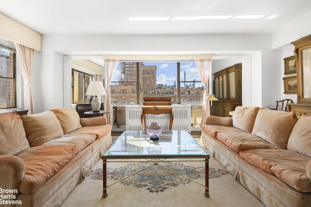Property photo 3 of 12 <Alttext/>