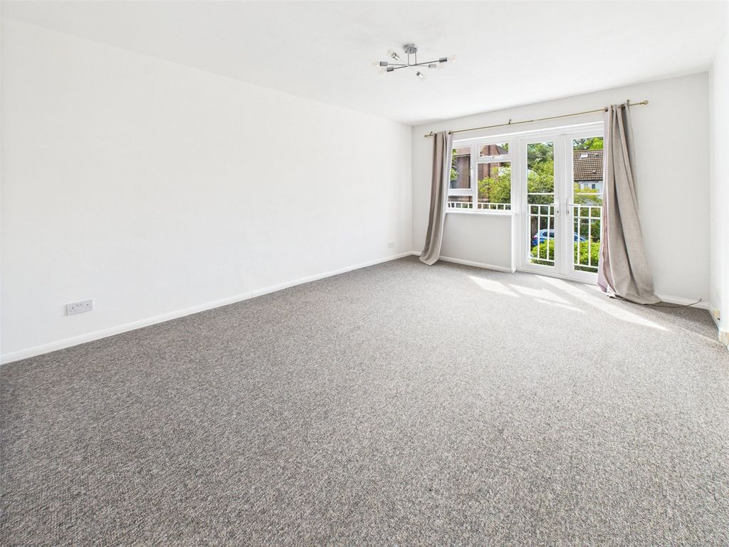 Property photo 2 of 19 Picture No. 13