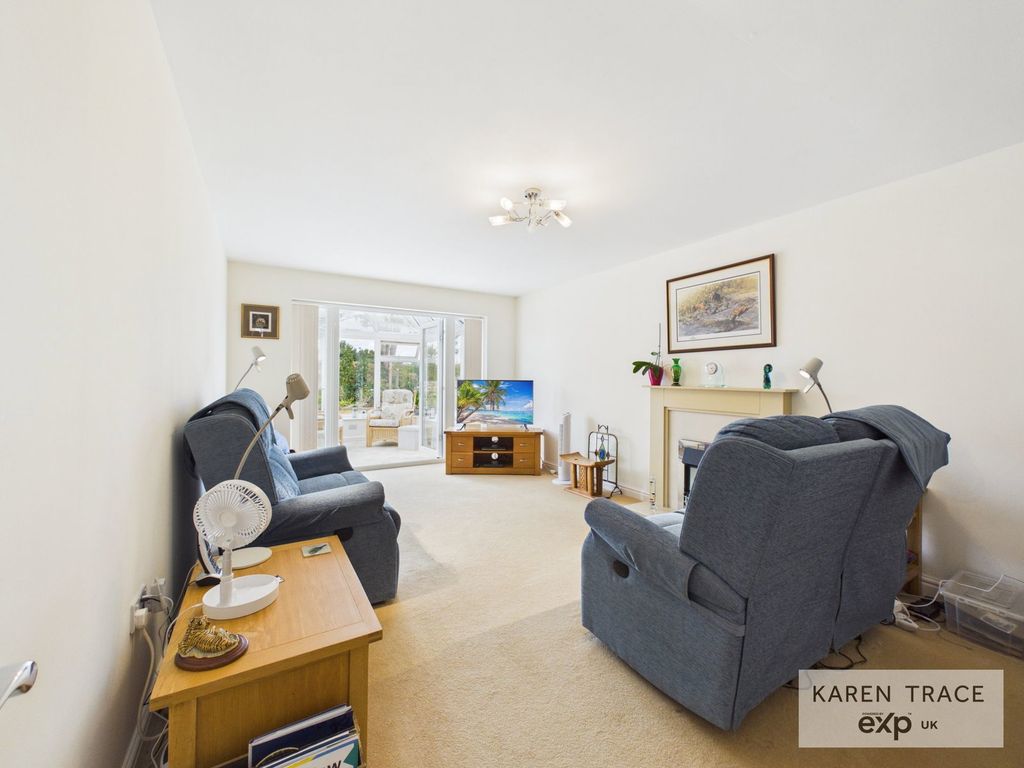 Property photo 3 of 26